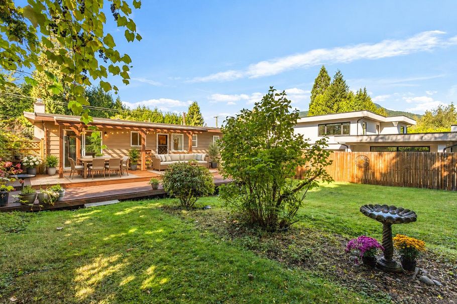2370 Mountain Highway North Vancouver, BC - 30