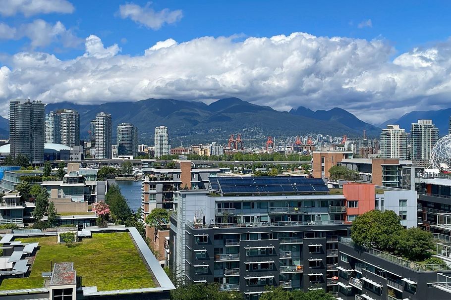 1402 159 W 2nd Avenue Vancouver, BC - 2