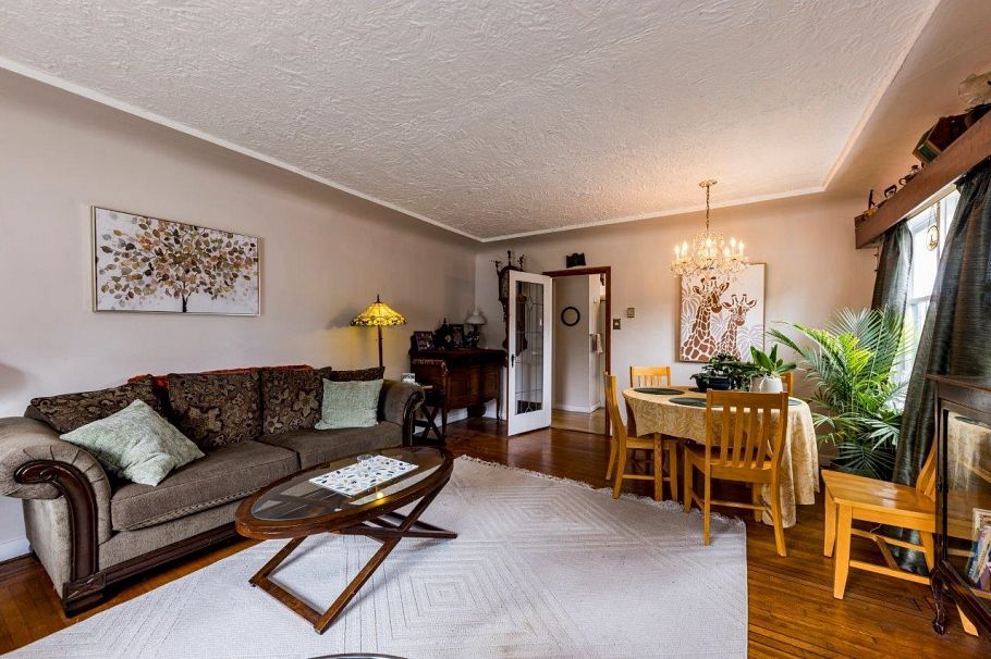 2057 Mahon Avenue North Vancouver, BC - 14