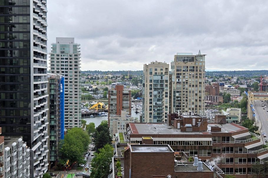 1611 1289 Hornby Street Vancouver, BC - 2