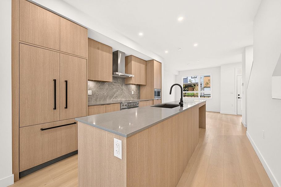 103 932 Lytton Street North Vancouver, BC - 6