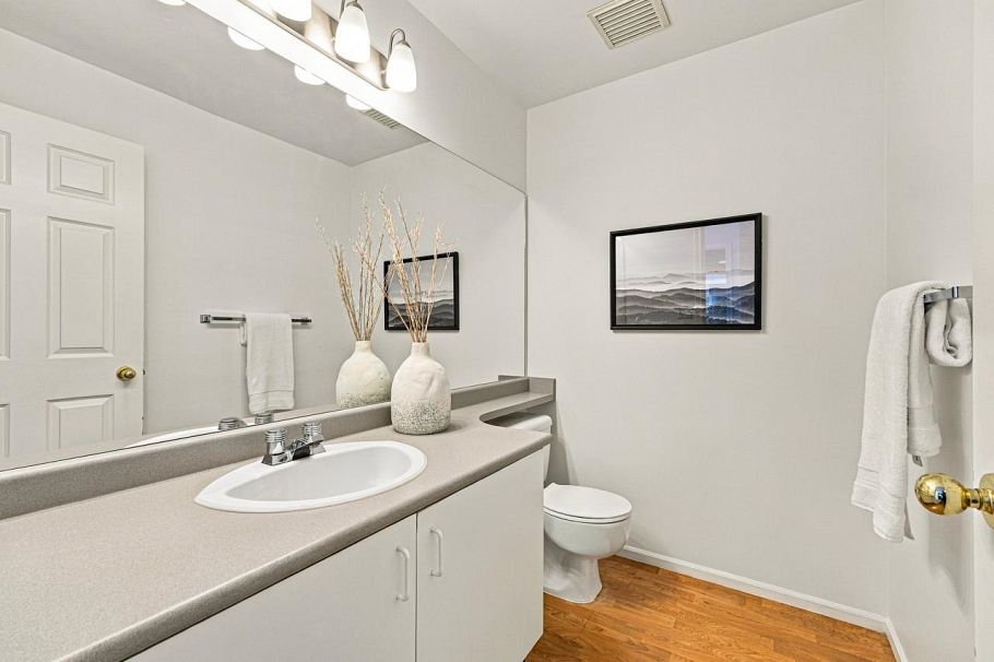 62 650 Roche Point Drive North Vancouver, BC - 28