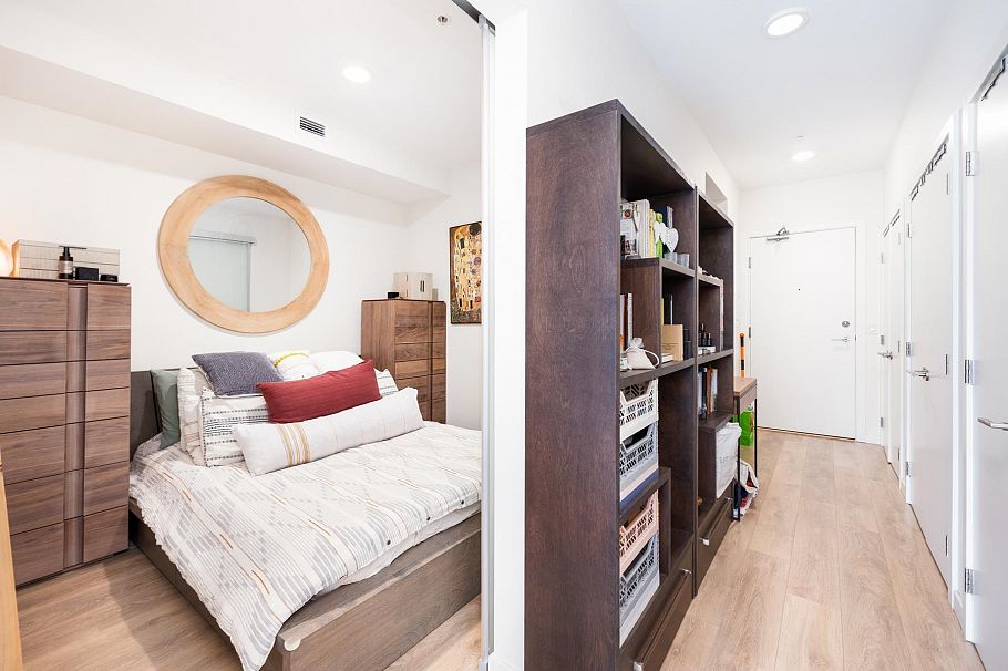 209 725 Marine Drive North Vancouver, BC - 12