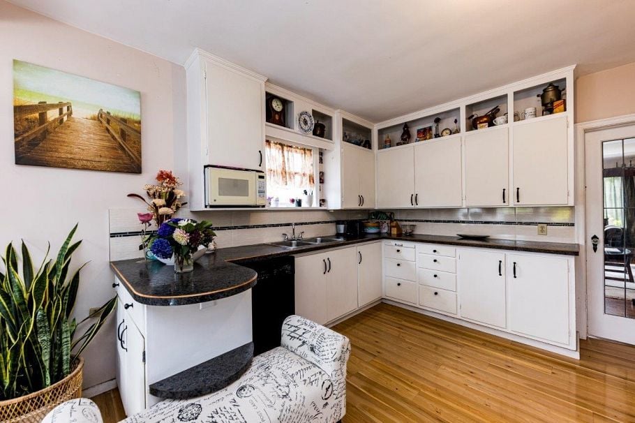 2057 Mahon Avenue North Vancouver, BC - 5