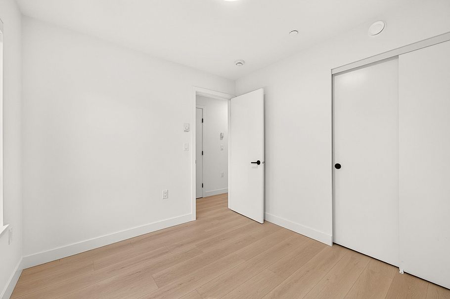 103 934 Lytton Street North Vancouver, BC - 12