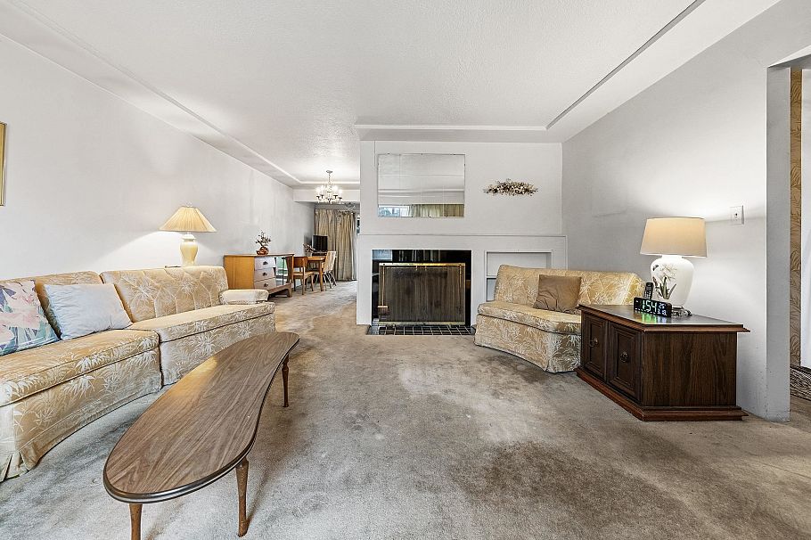 3281 E 2nd Avenue Vancouver, BC - 4