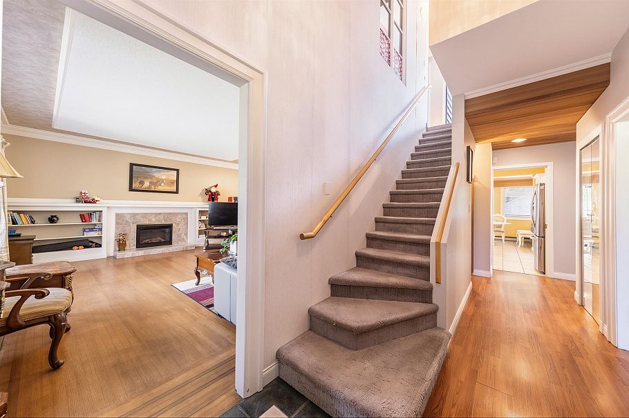 1986 W 43rd Avenue Vancouver, BC - 4