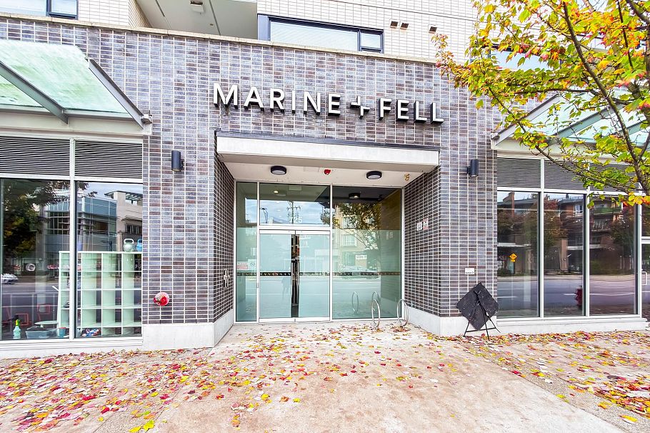 209 725 Marine Drive North Vancouver, BC - 3