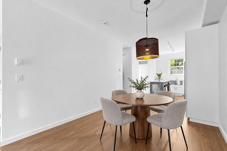 21 433 Seymour River Place North Vancouver, BC - 4