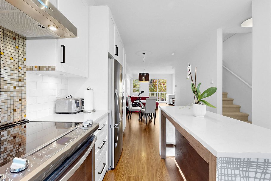 21 433 Seymour River Place North Vancouver, BC - 8