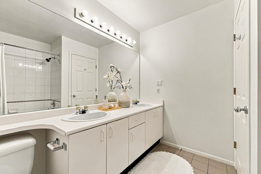 62 650 Roche Point Drive North Vancouver, BC - 19