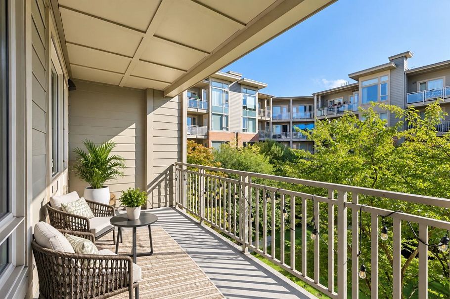 304 119 W 22nd Street Street North Vancouver, BC - 19