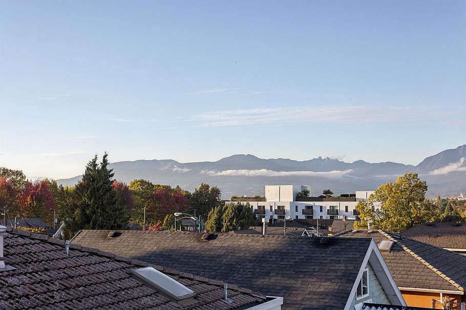 3 2017 E 23rd Avenue Vancouver, BC - 29
