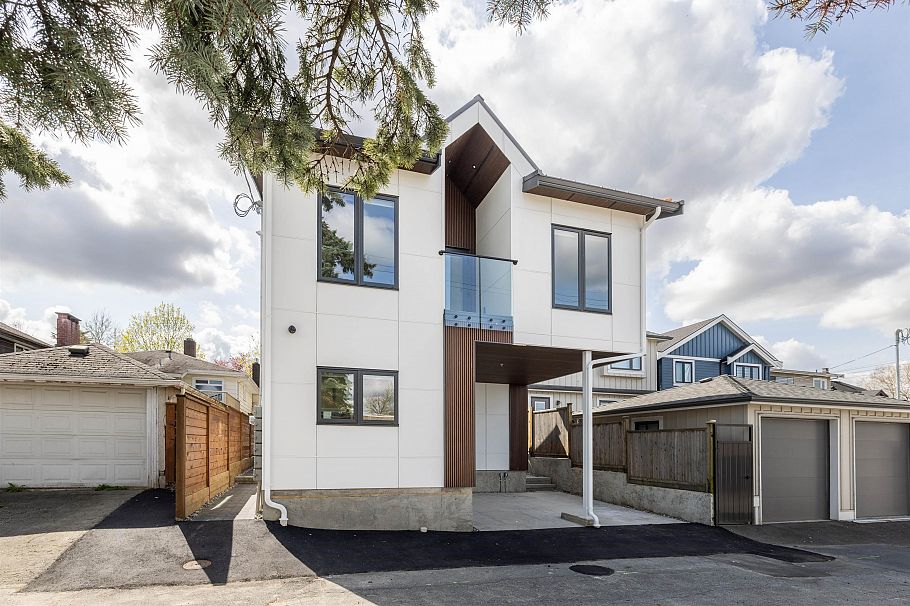 3143 E 19 Avenue Vancouver, BC - 18