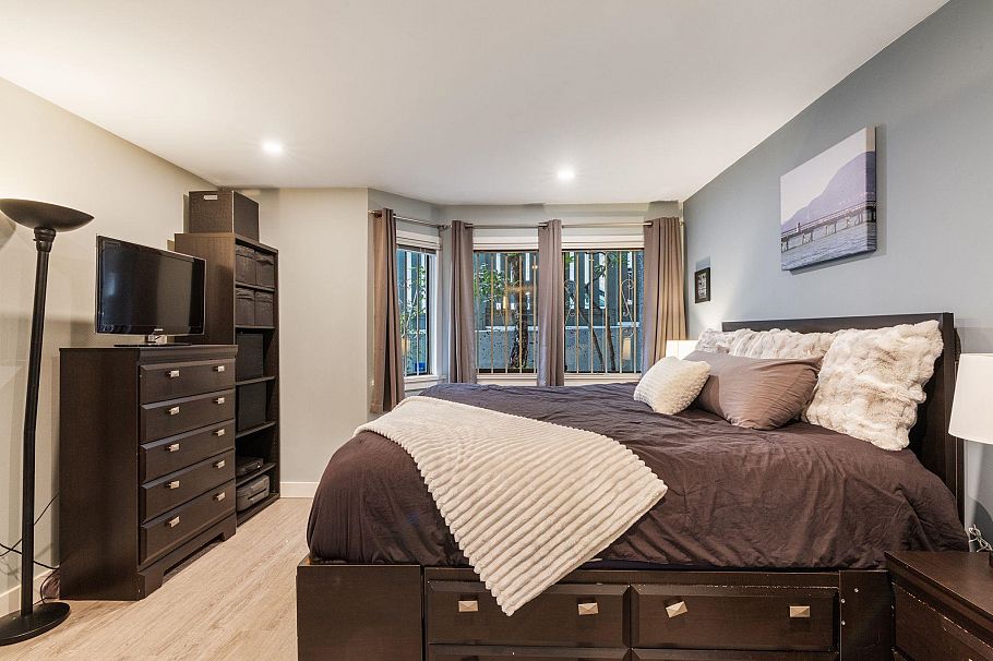 204 1220 W 6th Avenue Vancouver, BC - 5