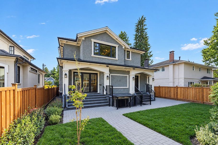 1443 W 57th Avenue Vancouver, BC - 24