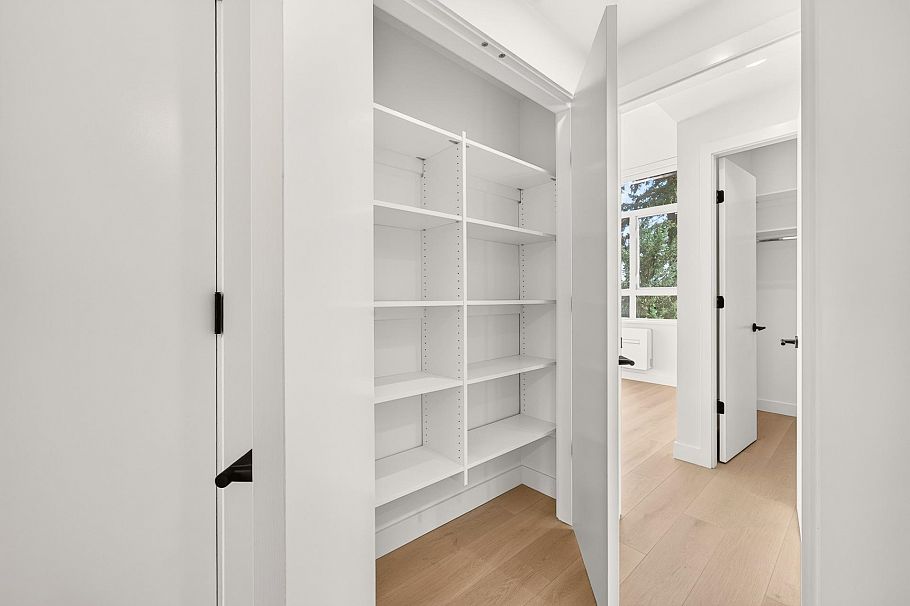 103 934 Lytton Street North Vancouver, BC - 16