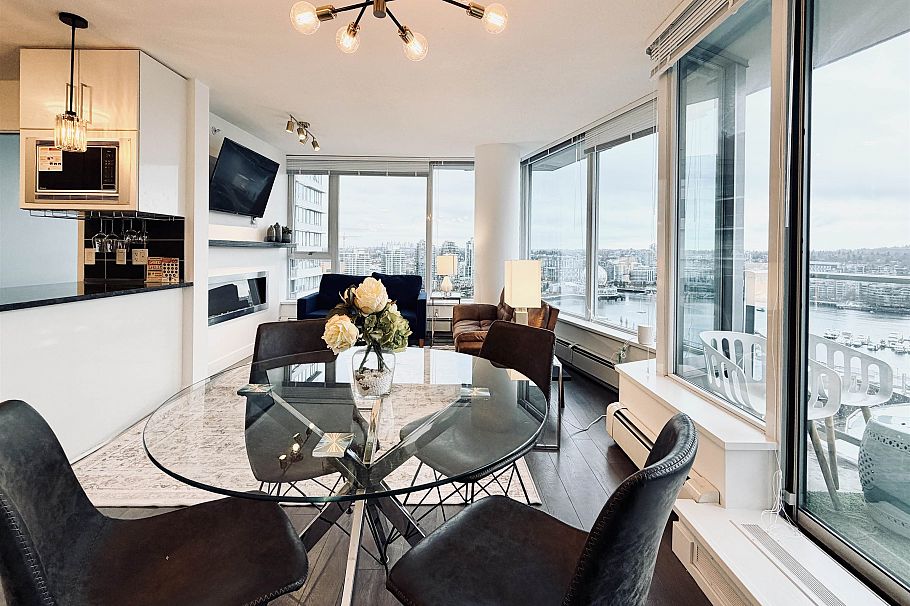 2705 689 Abbott Street Vancouver, BC - 10