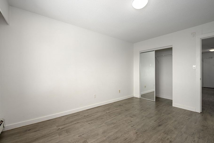 305 310 W 3rd Street North Vancouver, BC - 22