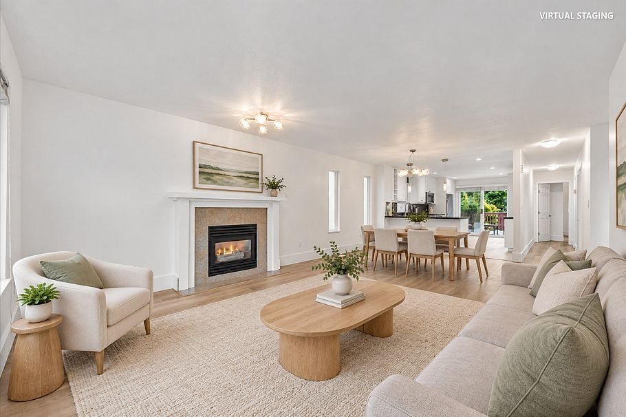3638 Maginnis Avenue North Vancouver, BC - 3