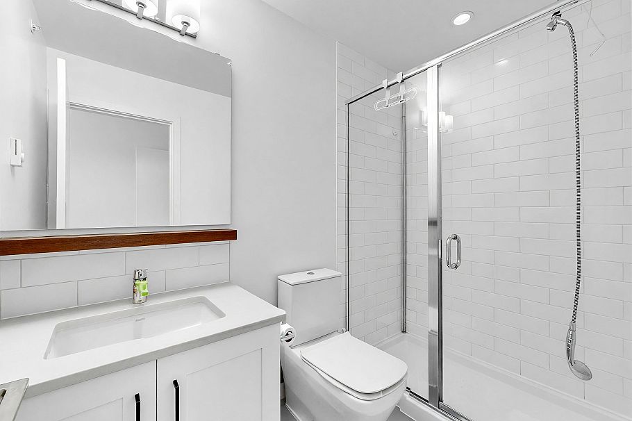 21 433 Seymour River Place North Vancouver, BC - 12