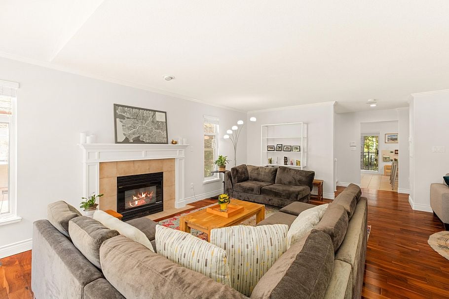 1188 Strathaven Drive North Vancouver, BC - 3