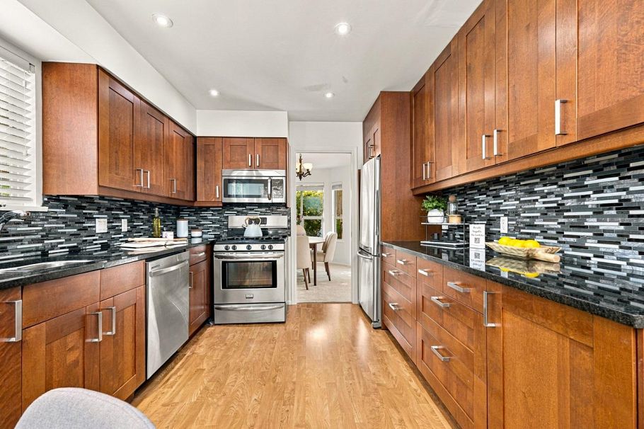 62 650 Roche Point Drive North Vancouver, BC - 12