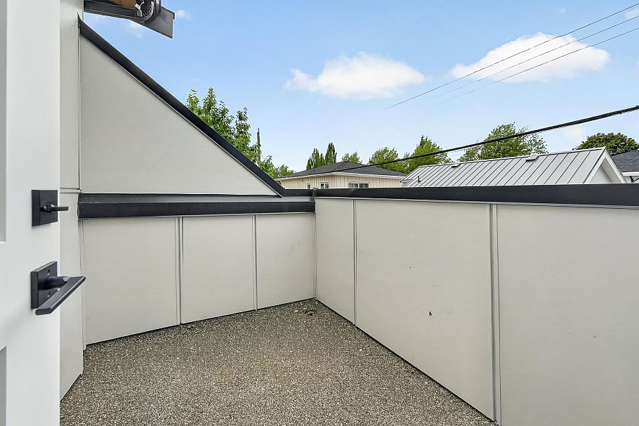 5835 Clarendon Street Vancouver, BC - 34