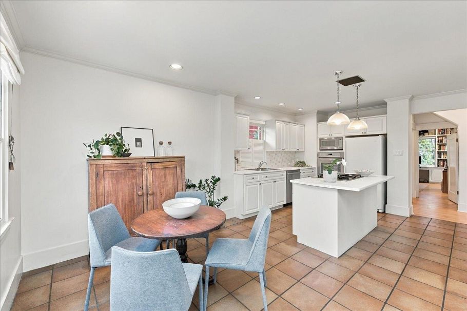 706 W 24th Avenue Vancouver, BC - 15