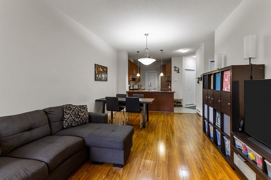 408 3651 Foster Avenue Vancouver, BC - 2