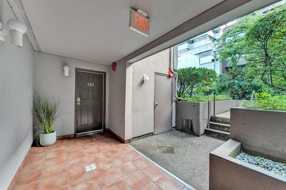 101 2412 Alder Street Vancouver, BC - 34