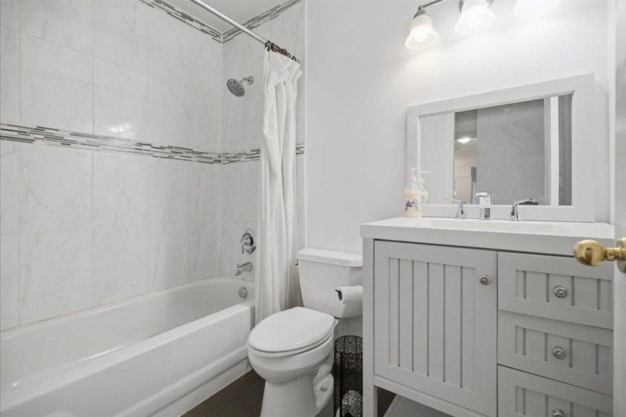 404 1723 Frances Street Vancouver, BC - 16