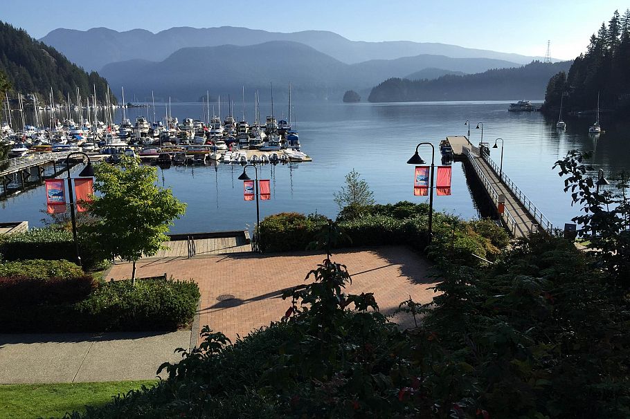 62 650 Roche Point Drive North Vancouver, BC - 39