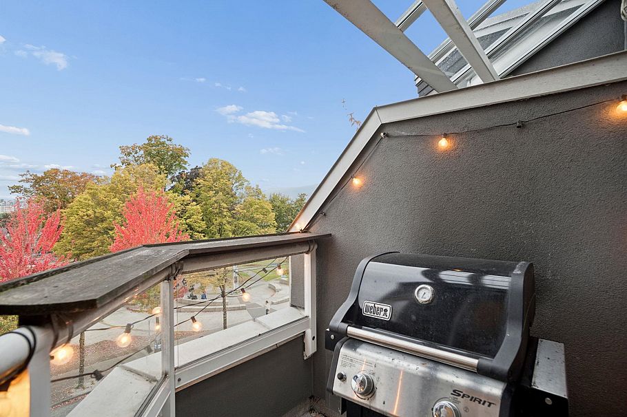 305 1707 Charles Street Vancouver, BC - 26
