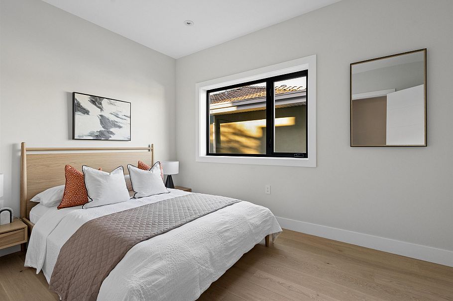 3 2017 E 23rd Avenue Vancouver, BC - 11