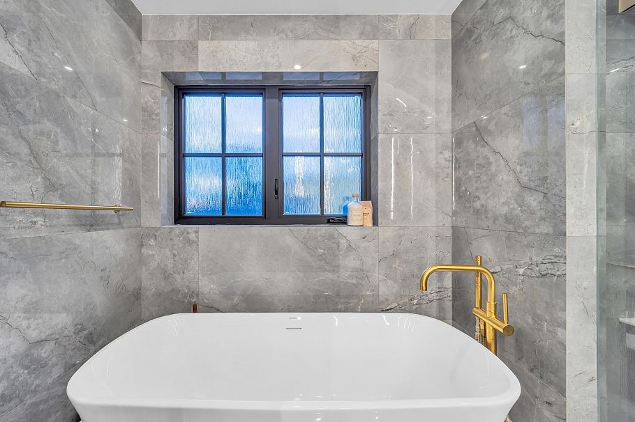 1443 W 57th Avenue Vancouver, BC - 12