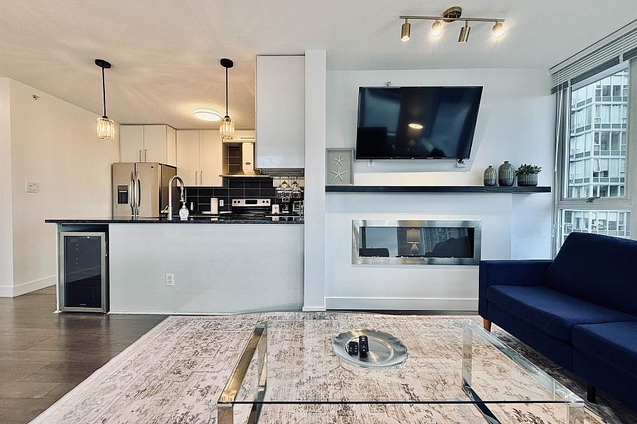 2705 689 Abbott Street Vancouver, BC - 16