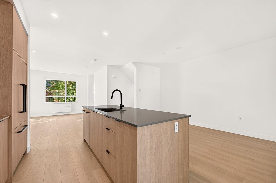 103 934 Lytton Street North Vancouver, BC - 4