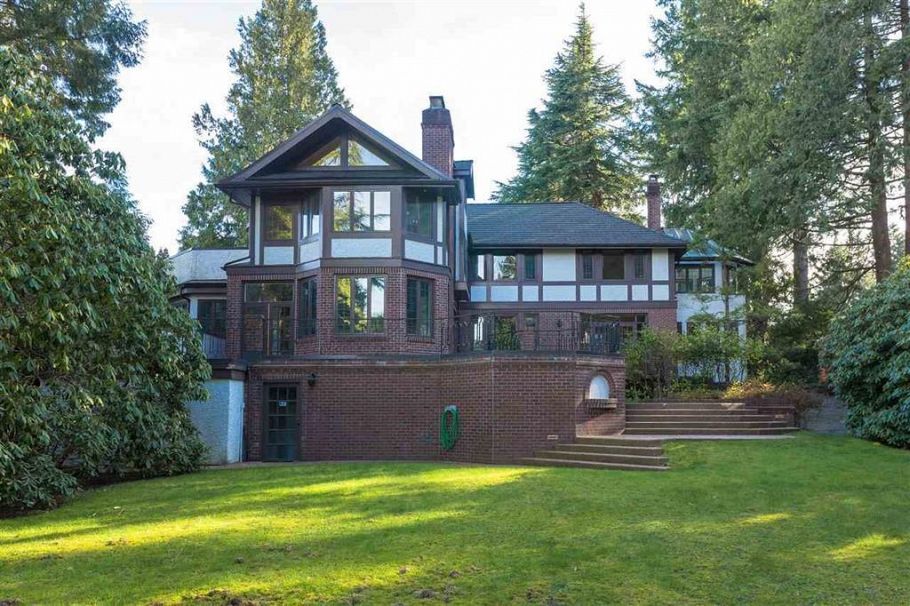 4777 W 2nd Avenue Vancouver, BC - 5