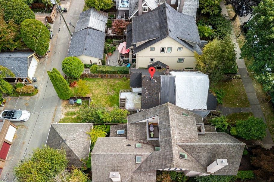 2645 W 6th Avenue Vancouver, BC - 17