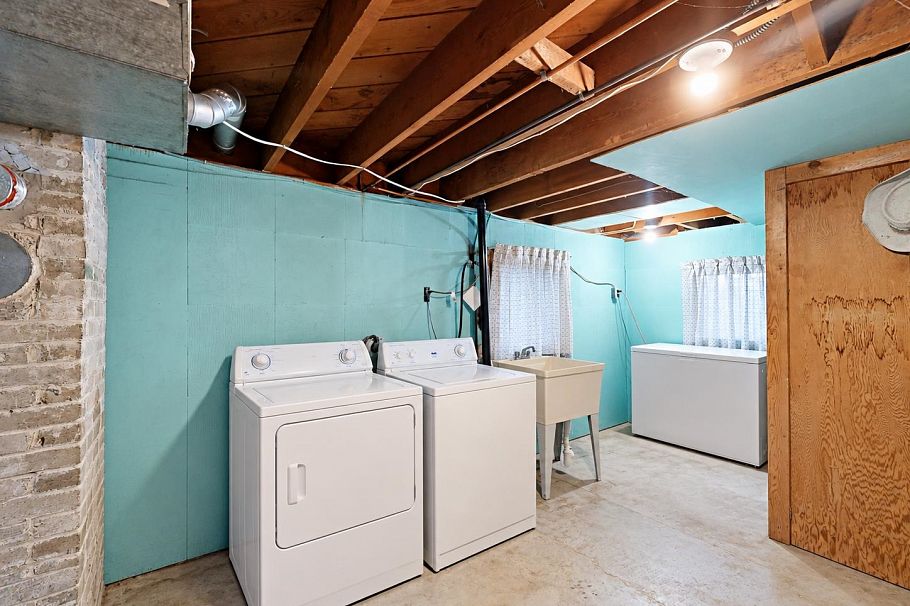1222 E 51st Avenue Vancouver, BC - 29