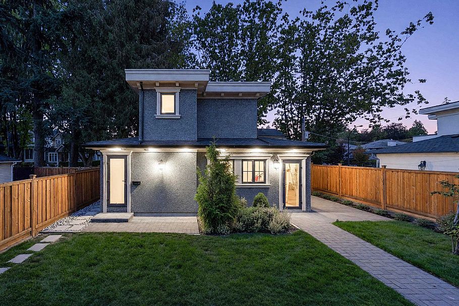 1443 W 57th Avenue Vancouver, BC - 26