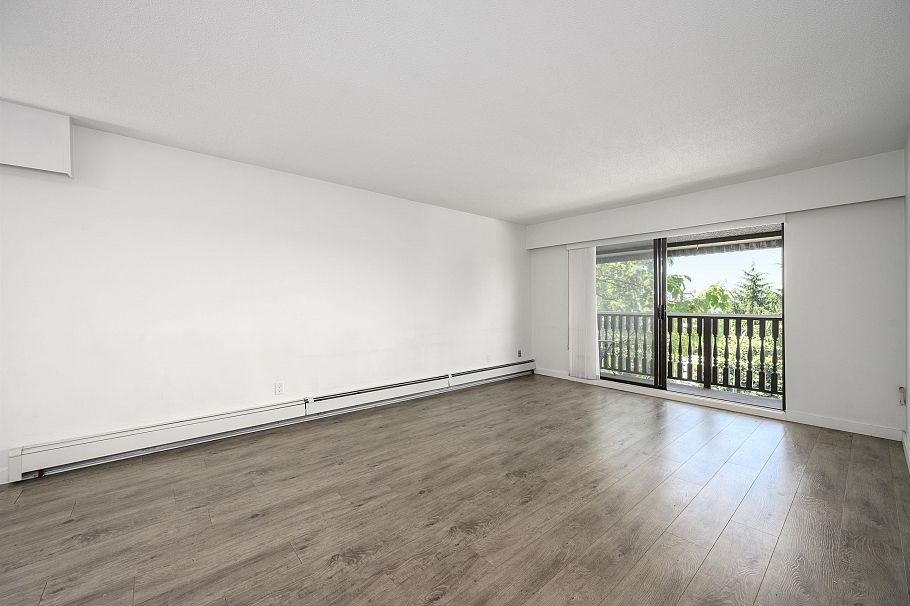 305 310 W 3rd Street North Vancouver, BC - 12