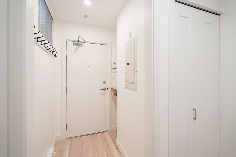 101 562 E 7th Avenue Vancouver, BC - 24
