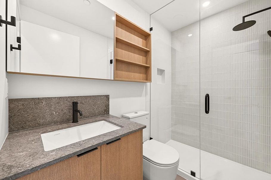 103 932 Lytton Street North Vancouver, BC - 20