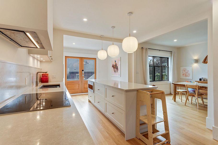 1444 Lakewood Drive Vancouver, BC - 9