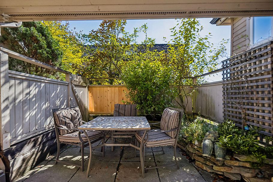 3 230 W 15th Street North Vancouver, BC - 13