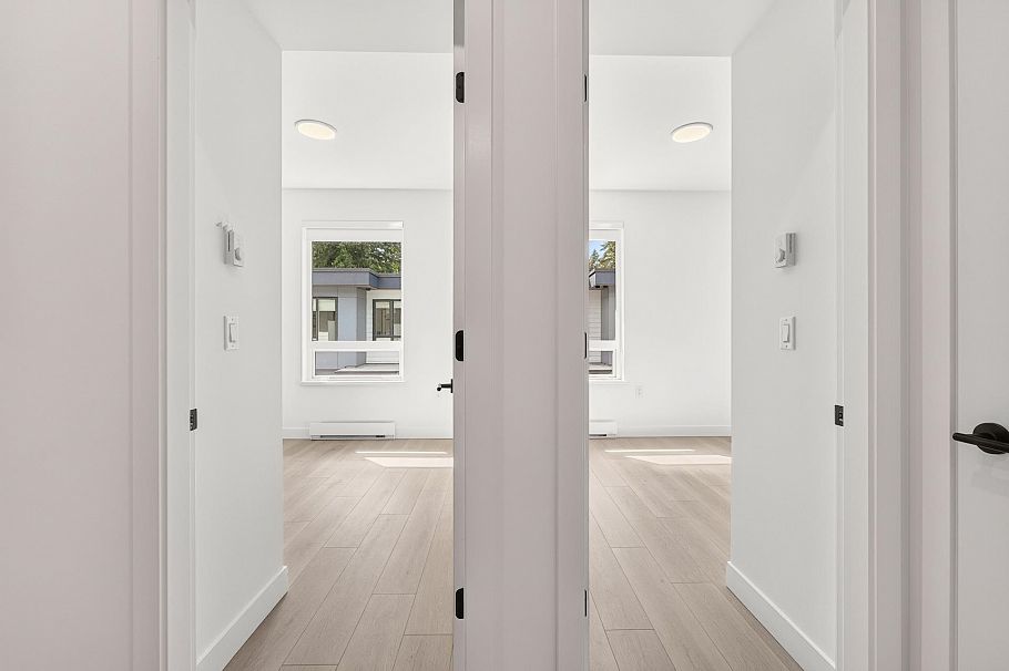 103 932 Lytton Street North Vancouver, BC - 11