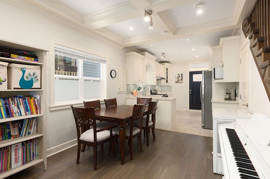 1176 E King Edward Avenue Vancouver, BC - 9