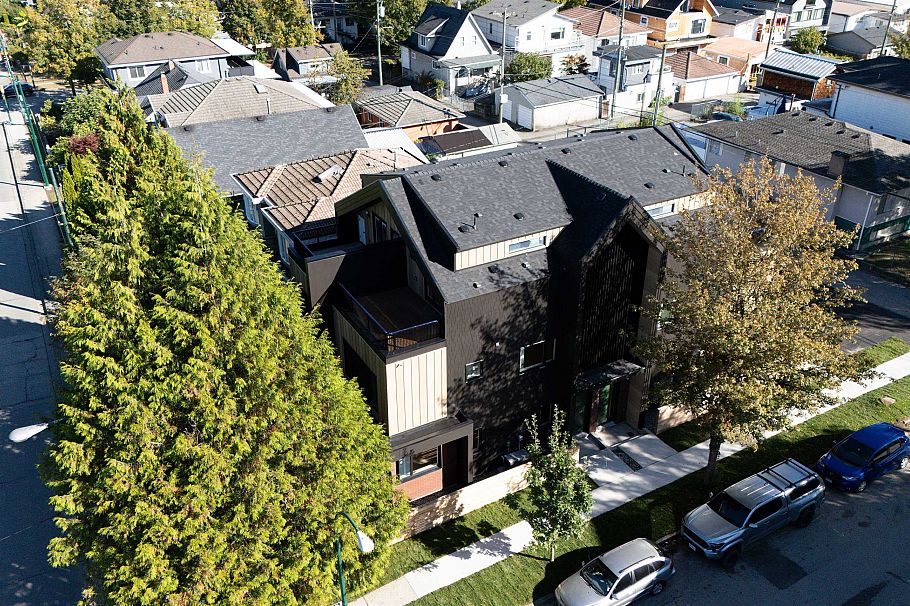 3 2017 E 23rd Avenue Vancouver, BC - 33